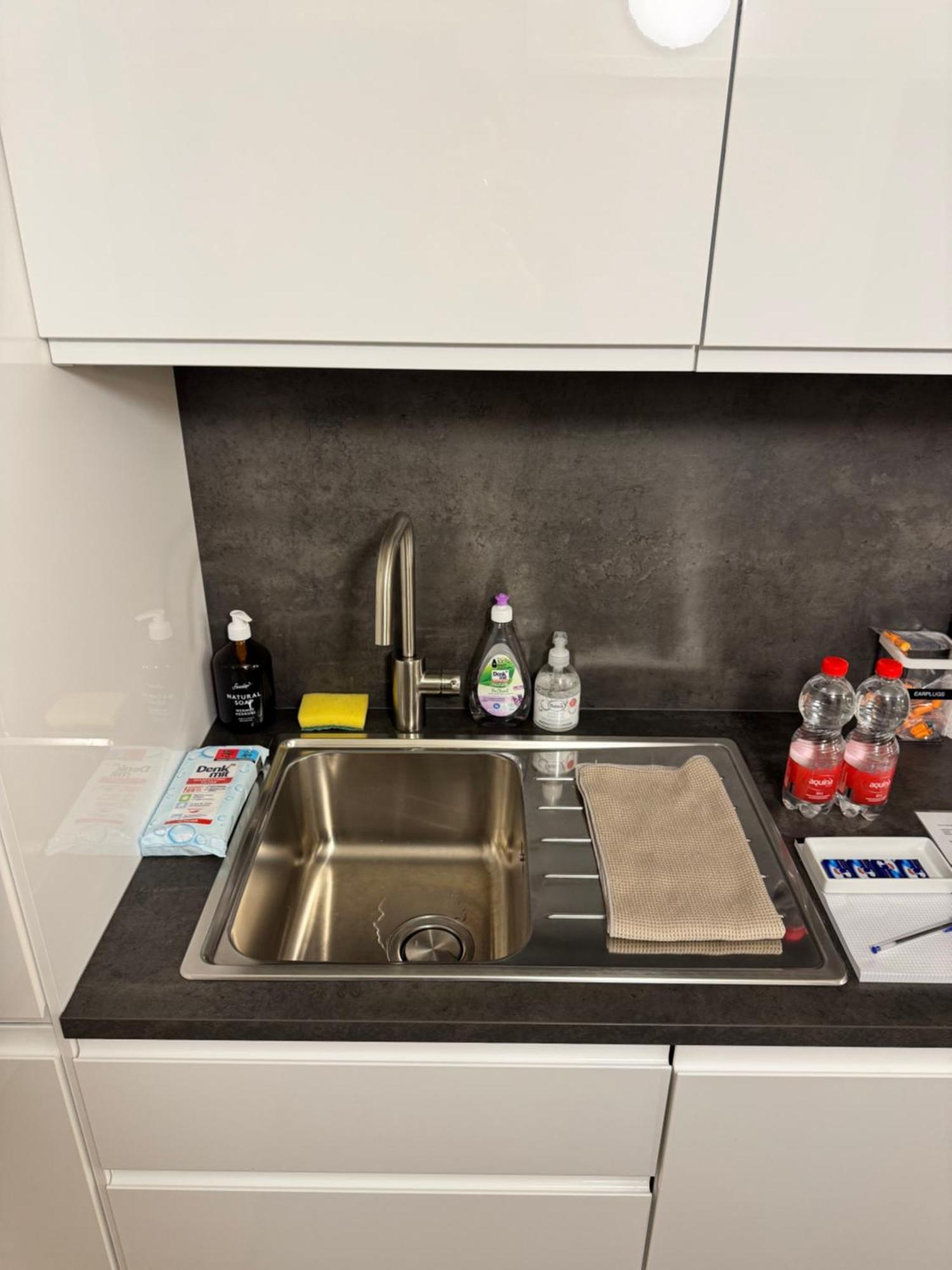 Cozy City Center, 4 Bedroom- 120Sq, 5Min Walk To Main Station Basel Dış mekan fotoğraf