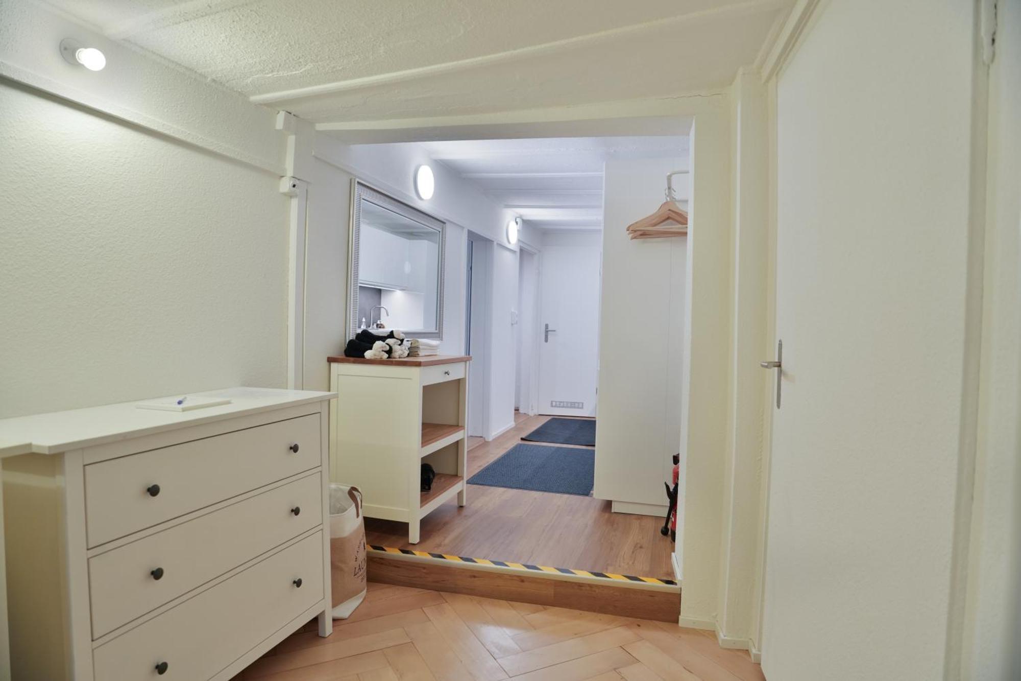 Cozy City Center, 4 Bedroom- 120Sq, 5Min Walk To Main Station Basel Dış mekan fotoğraf